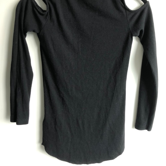 Black Cold Shoulder Top - Size XS - Picture 2 of 2